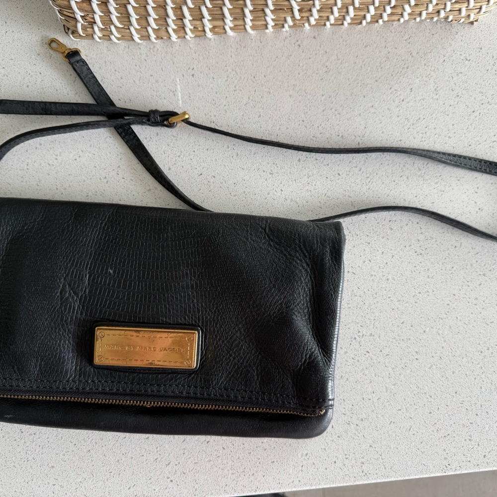 Marc Jacobs Black Crossbody Bag with Minimalist Design